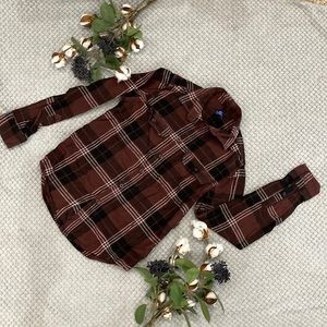 George brand dark brown plaid flannel top. Size XS.